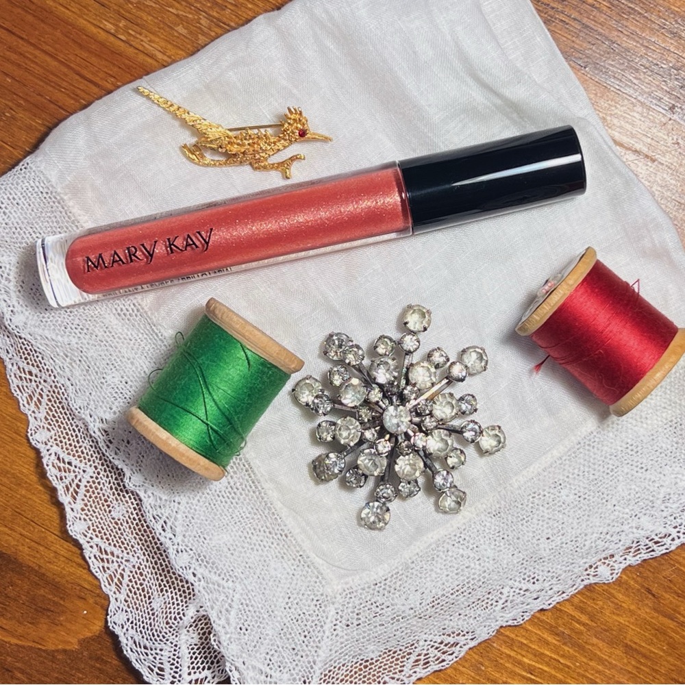 Mary Kay Unlimited Lip Gloss: Fancy Nancy (Shimmer) 13 oz